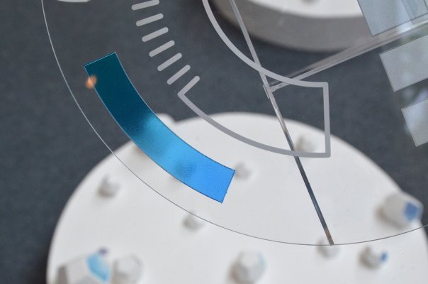 アクリル　河辺栄一　/　石膏　今井　友恵