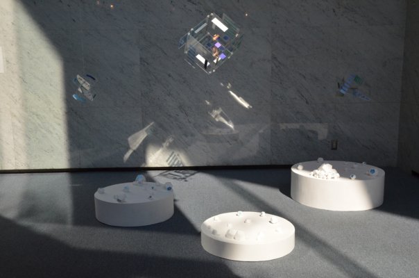 アクリル　河辺栄一　/　石膏　今井　友恵